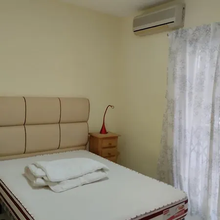 Naricha, Bluewater Apartmán